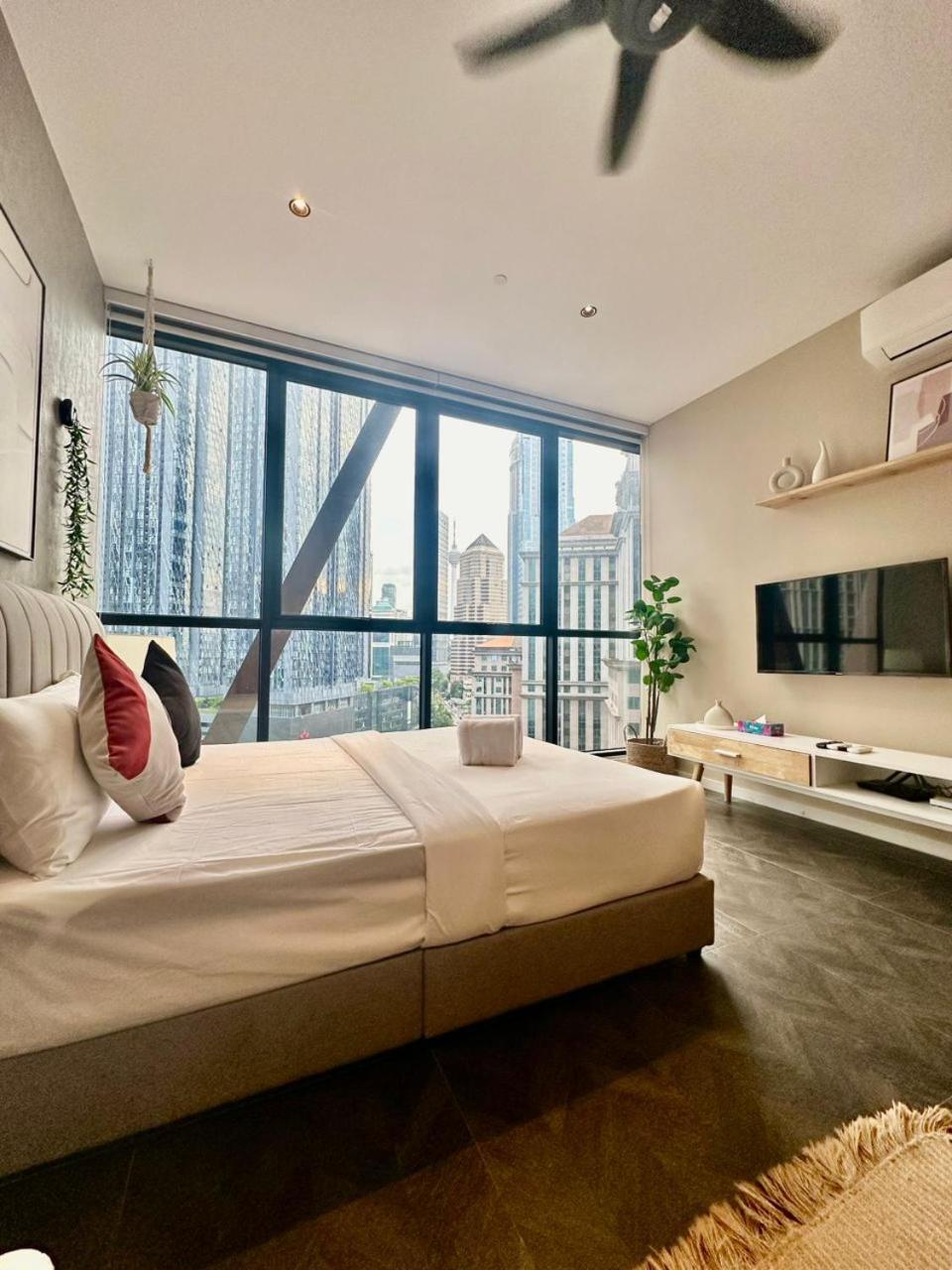 Scarletz Klcc Twin Tower By One39 Kl Kuala Lumpur