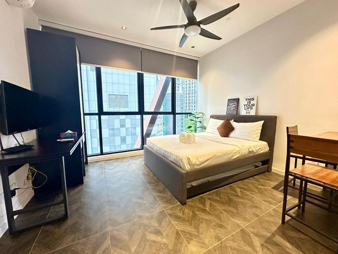 Scarletz Klcc Twin Tower By One39 Kl Apartment Kuala Lumpur
