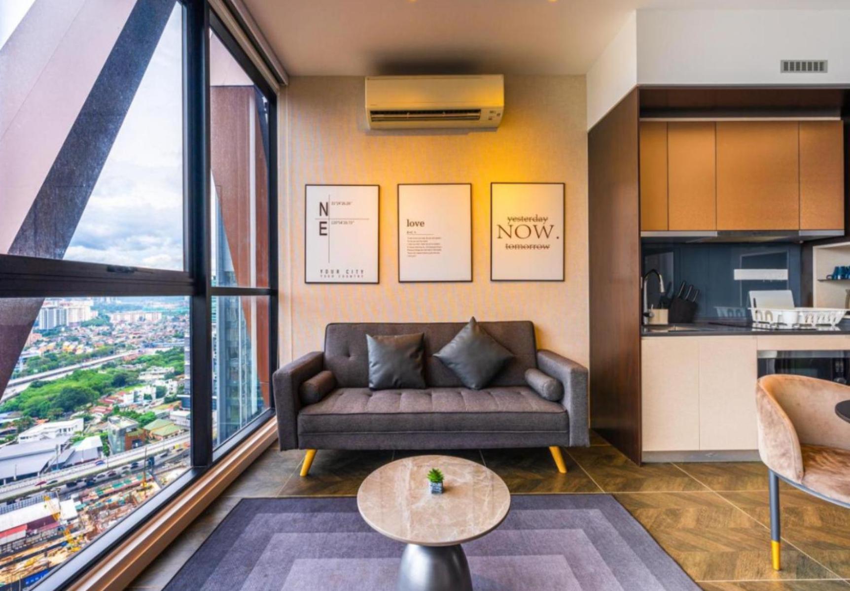 Scarletz Klcc Twin Tower By One39 Kl Apartment